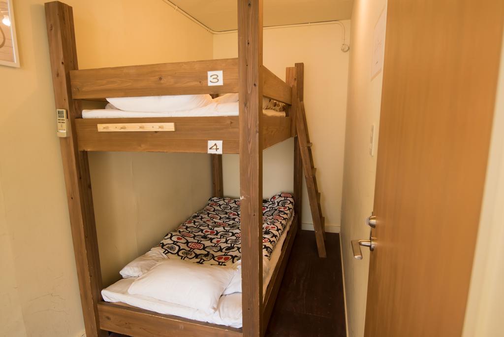 Hostel Q أوساكا الغرفة الصورة